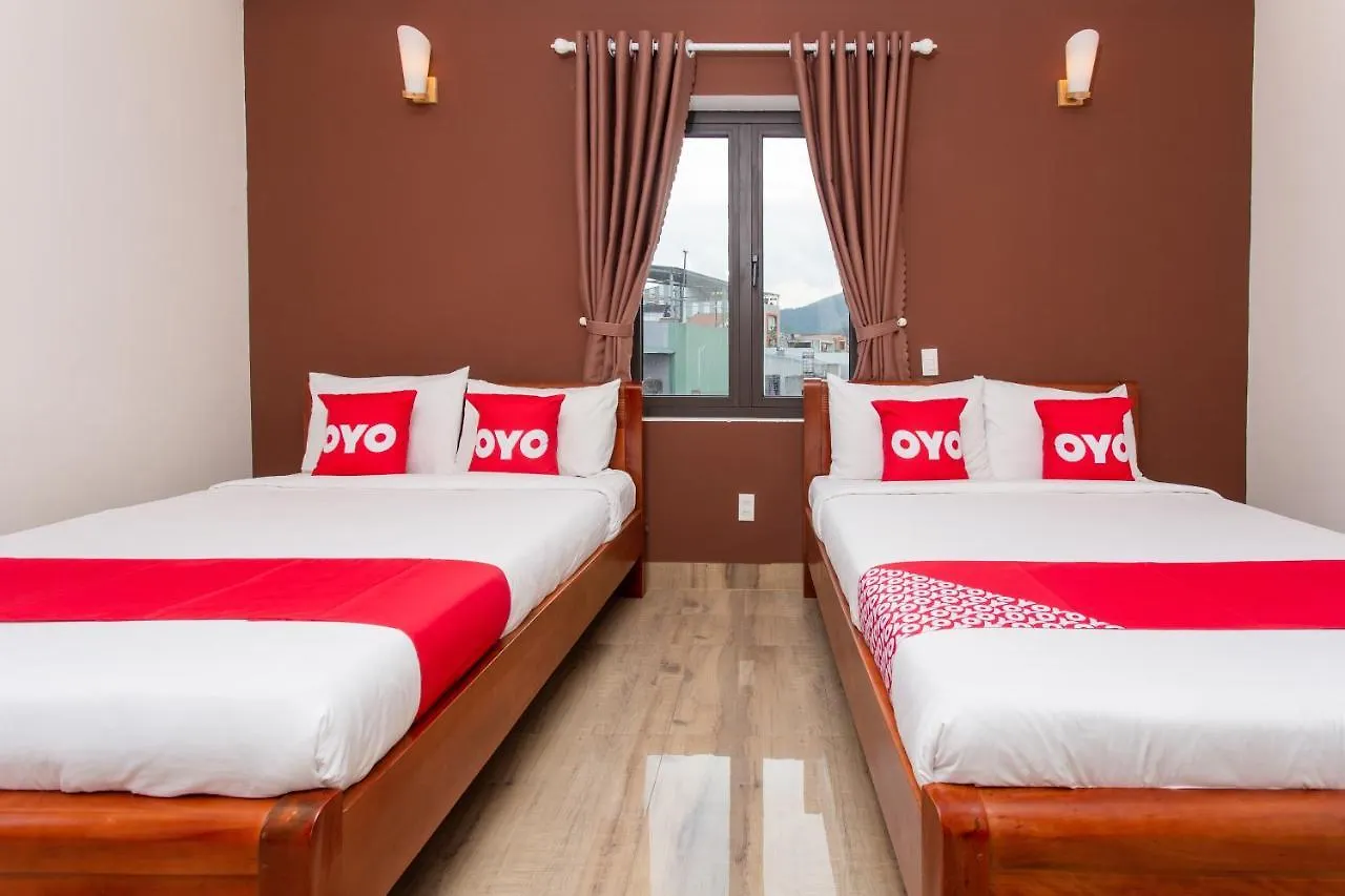 Oyo 1070 Phuoc Ha Hotel Da Nang 2*,  Vietnam